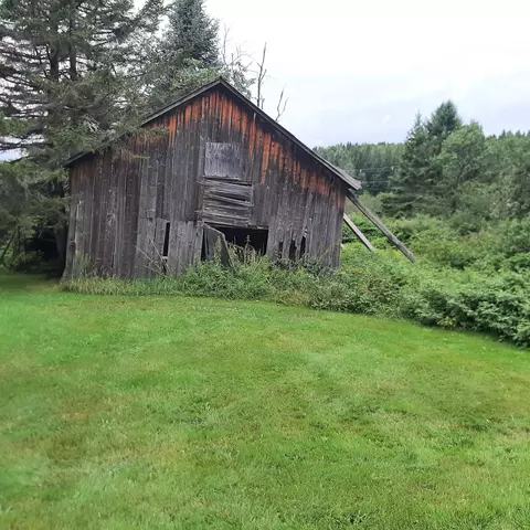 605 Hill Rd, Pittsburg, NH 03592