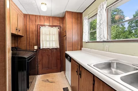 4 Vindale Rd, Hooksett, NH 03106 photo 4