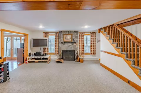 Living - 10 Hummingbird Ln, Bath, NH 03740 photo 1 of 2