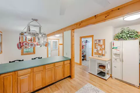 Entry Way - 10 Hummingbird Ln, Bath, NH 03740 photo 1 of 3