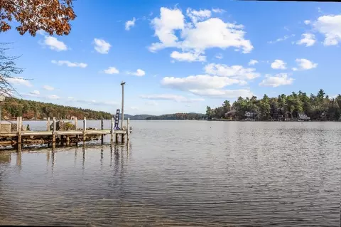 86 Smith Point Rd, Alton, NH 03810