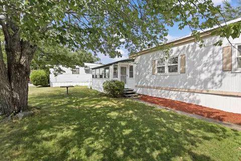 59 Marlette Ave # A, Hooksett, NH 03106 photo 4