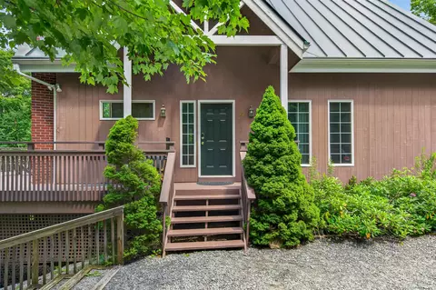 Exterior - 72 Benson Fuller Rd, Winhall, VT 05340 photo 2 of 3
