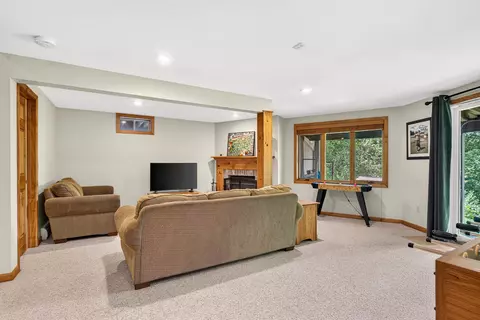 Living - 72 Benson Fuller Rd, Winhall, VT 05340 photo 3 of 4