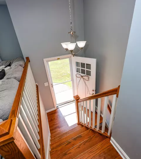 Entry Way - 13 Cole Rd, Derry, NH 03038 photo 5 of 5
