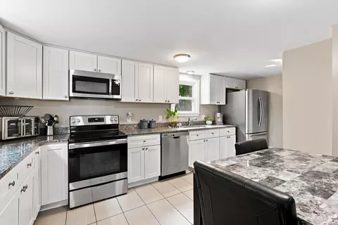 1000 Greenland Rd, Portsmouth, NH 03801