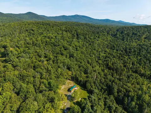 62 S Bear Swamp Rd, Middlesex, VT 05602