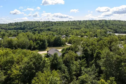View/Area - 1465 Hooksett Rd #125, Hooksett, NH 03106 photo 4 of 4