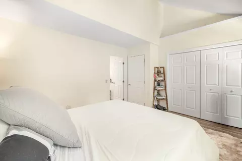 Bedroom - 1465 Hooksett Rd #125, Hooksett, NH 03106 photo 6 of 8