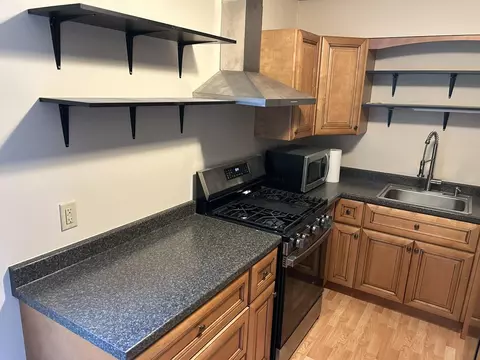 Kitchen - 92 Sunny View Dr, Jericho, VT 05465 photo 3 of 5