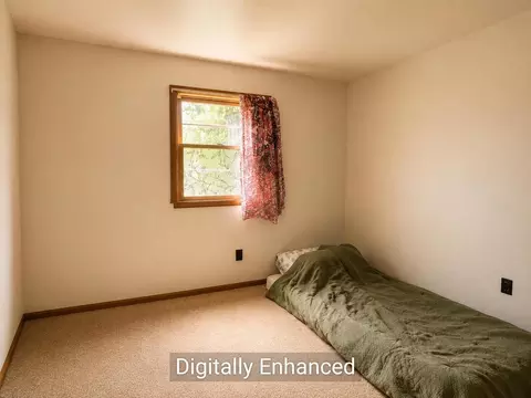 Bedroom - 92 Sunny View Dr, Jericho, VT 05465 photo 4 of 5