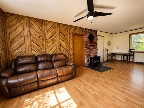 Living - 92 Sunny View Dr, Jericho, VT 05465 photo 2 of 3