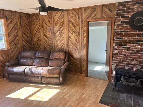 Living - 92 Sunny View Dr, Jericho, VT 05465 photo 2 of 2
