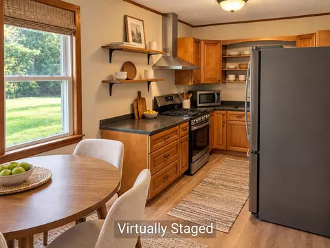 Kitchen - 92 Sunny View Dr, Jericho, VT 05465 photo 1 of 5
