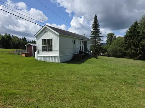 Exterior - 752 Cook Rd, Barton, VT 05822 photo 1 of 8