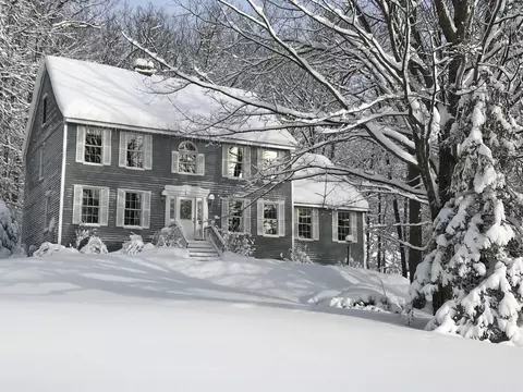 Exterior - 33 Oriole Rd, Windham, NH 03087 photo 8 of 11