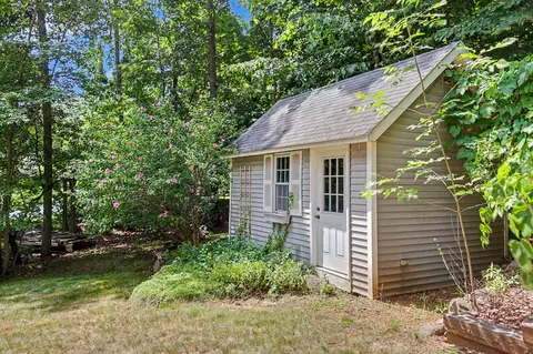 Exterior - 33 Oriole Rd, Windham, NH 03087 photo 7 of 11