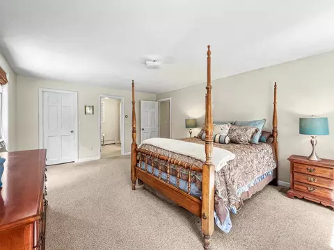 Bedroom - 33 Oriole Rd, Windham, NH 03087 photo 2 of 4