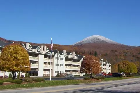227 Main St #219, Lincoln, NH 03251