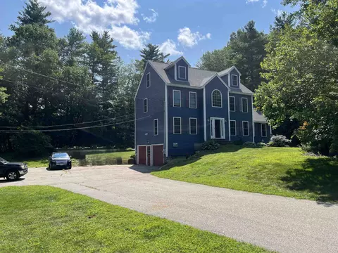 79 Sargent Rd, Sandown, NH 03873