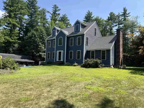 79 Sargent Rd, Sandown, NH 03873