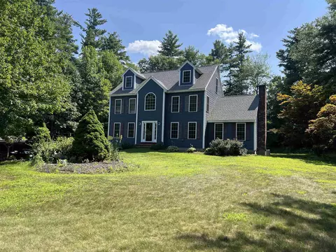 79 Sargent Rd, Sandown, NH 03873