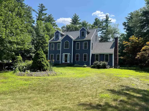 79 Sargent Rd, Sandown, NH 03873