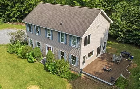 1180 North Rd, Sunderland, VT 05250