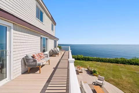Exterior - 49 Dumas Ave, Hampton, NH 03842 photo 3 of 3