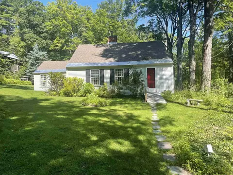 184 Smith Rd, Antrim, NH 03440