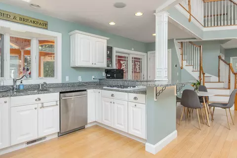 Kitchen - 7 Wilson Meadow Rd, Bow, NH 03304 photo 4 of 4