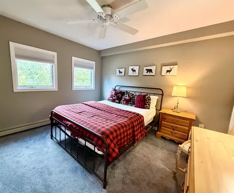 Bedroom - 8 Deer Crk #E, Dover, VT 05356 photo 6 of 10