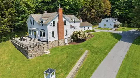 1944 Monument Ave, Bennington, VT 05201