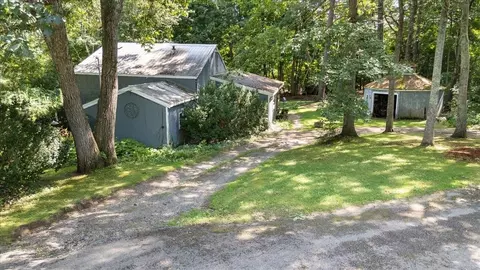 Exterior - 26 Blake Rd, Epping, NH 03042 photo 8 of 9