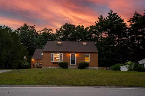 37 Glenwood Ave, Dover, NH 03820
