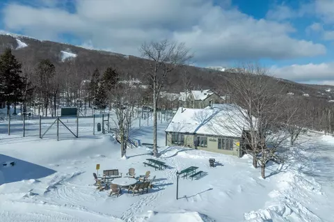 Exterior - 35 White Loop #B301, Ludlow, VT 05149 photo 14 of 14