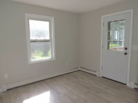 Living - 116 5 E Broadway St #L, Derry, NH 03038 photo 4 of 4