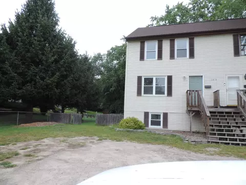 Exterior - 116 5 E Broadway St #L, Derry, NH 03038 photo 2 of 7
