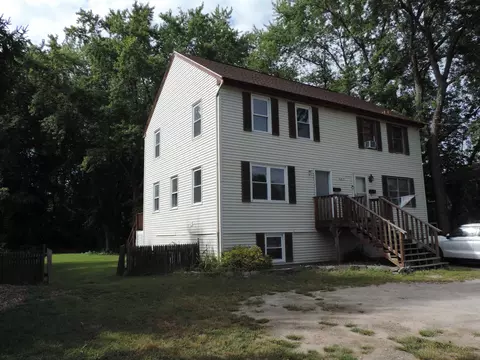 Exterior - 116 5 E Broadway St #L, Derry, NH 03038 photo 3 of 7