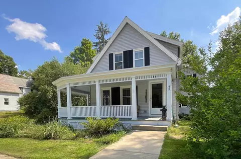 43 Ashuelot St, Swanzey, NH 03446