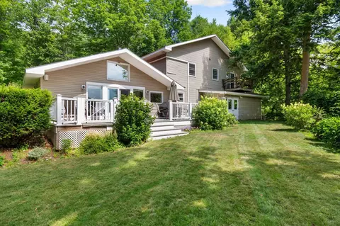 130 Sunset Cir, Georgia, VT 05468