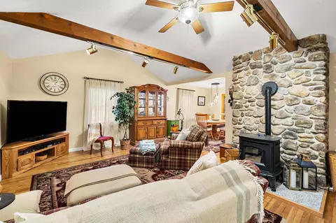 Living - 24 Ministerial Rd, Windham, NH 03087 photo 5 of 7