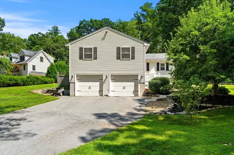 Exterior - 24 Ministerial Rd, Windham, NH 03087 photo 5 of 7
