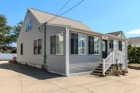 212 Ocean Blvd, Seabrook, NH 03874