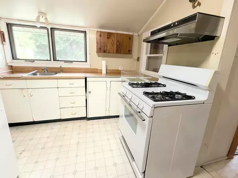 Kitchen - 1892 Us Rt 5, Dummerston, VT 05346 photo 3 of 3