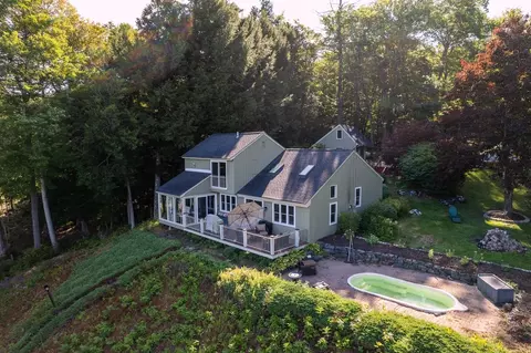 22 Herbert Ln, Thornton, NH 03285