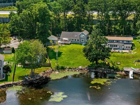 112 S Shore Rd, Salem, NH 03079