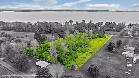 7 Colonel Allen Dr, South Hero, VT 05486