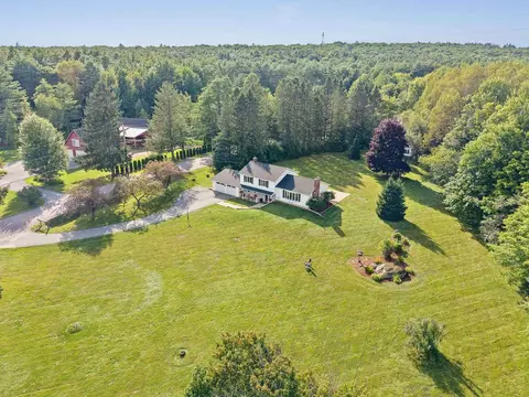 25 Brigham Hill Rd, Essex Junction, VT 05452