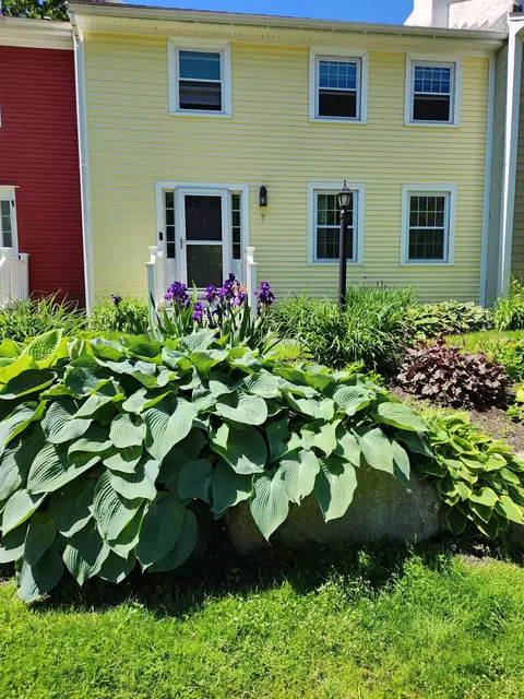 Exterior - 41 Boulder Brook Dr #7, Exeter, NH 03833 photo 10 of 10